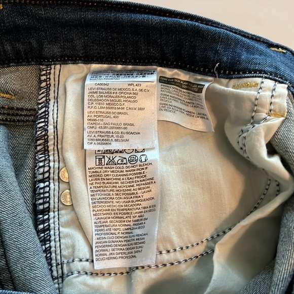 Levi’s Bermuda Shorts Mid Rise Size 10 - Picture 11 of 16